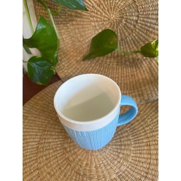 Blue and White sweater design mug - Picture 3 of 8